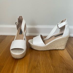 White Wedges